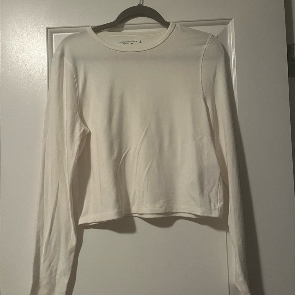 Abercrombie & Fitch White Long Sleeve Tee